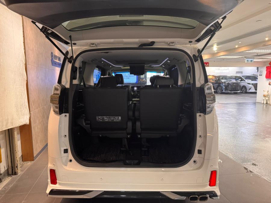 Vellfire 3.5 V6 ZG - Image 8